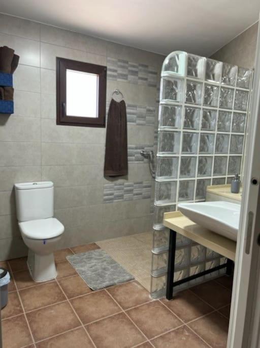 Agradable Villa con piscina Campillo de Altobuey Esterno foto