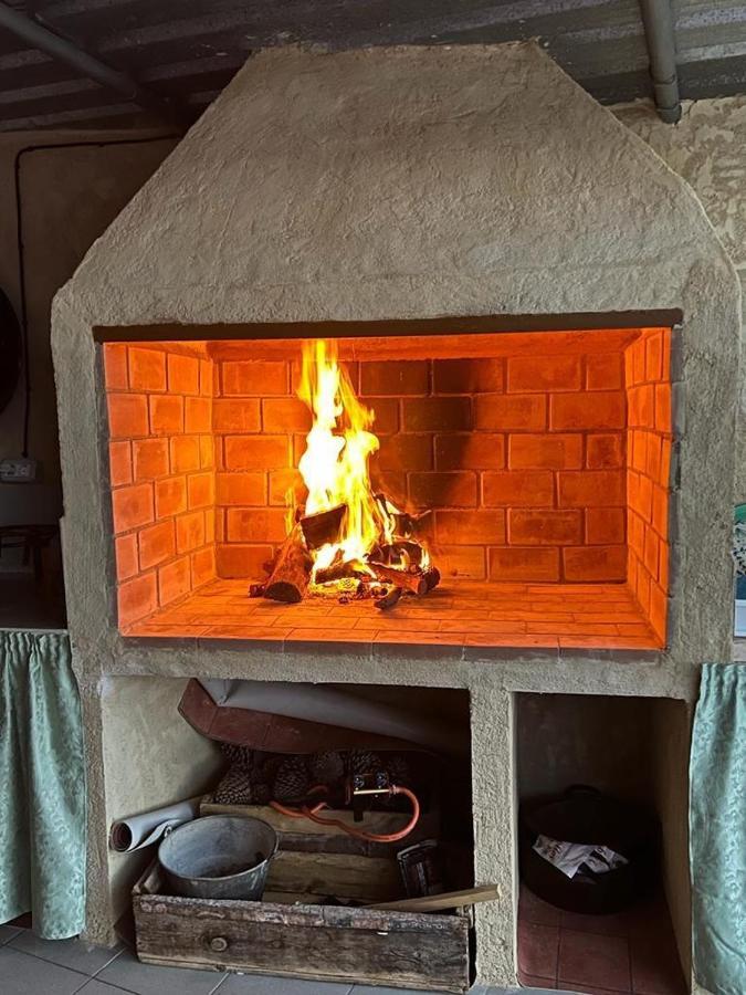 Agradable Villa con piscina Campillo de Altobuey Esterno foto
