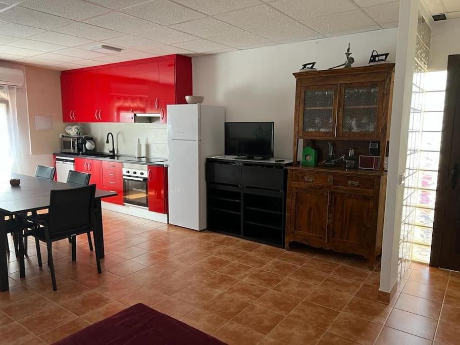 Agradable Villa con piscina Campillo de Altobuey Esterno foto